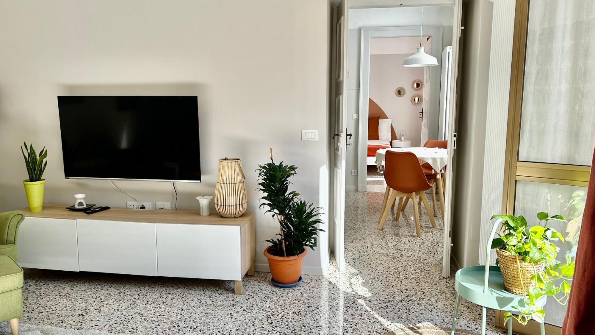 Casa Mafalda Trilocale In Centro Biella Luaran gambar
